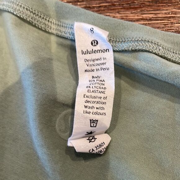 ?Lululemon 6 long sleeve knit pull over - Picture 3 of 8